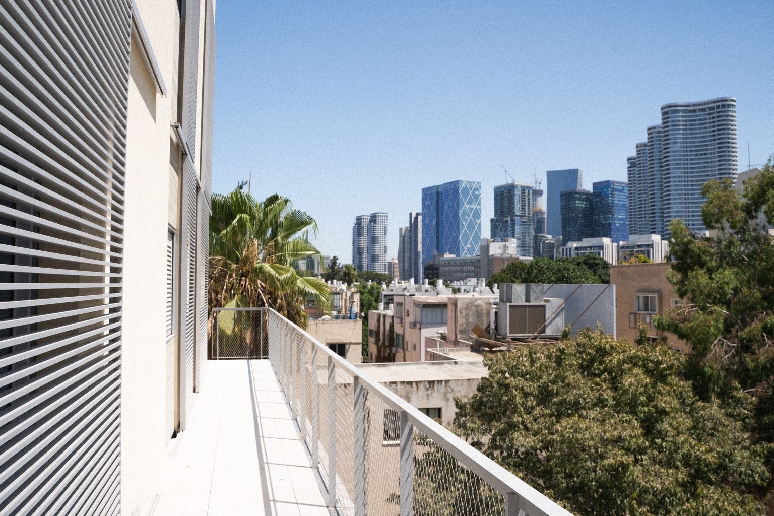 ZOMMER REAL ESTATE photograph 3